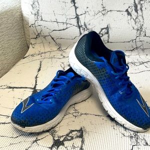 Brooks men’s Size 10